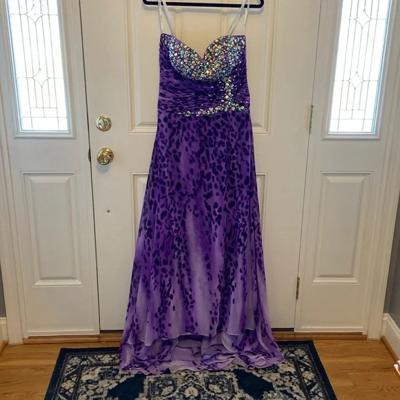 Purple Embellished strapless leopard print Dress with slit - Picture 2 of 6